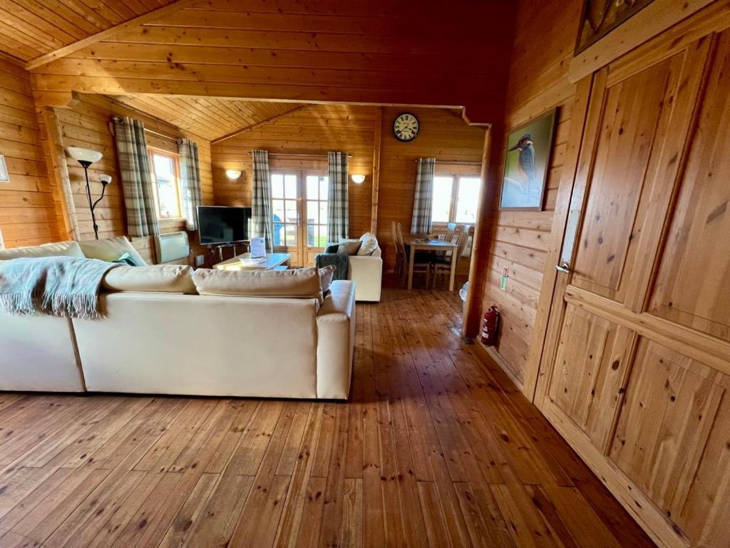Reeds Lodge, Lake Pochard サウス・サーニー エクステリア 写真